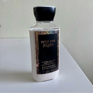 BATH AND BODY WORKS lotion